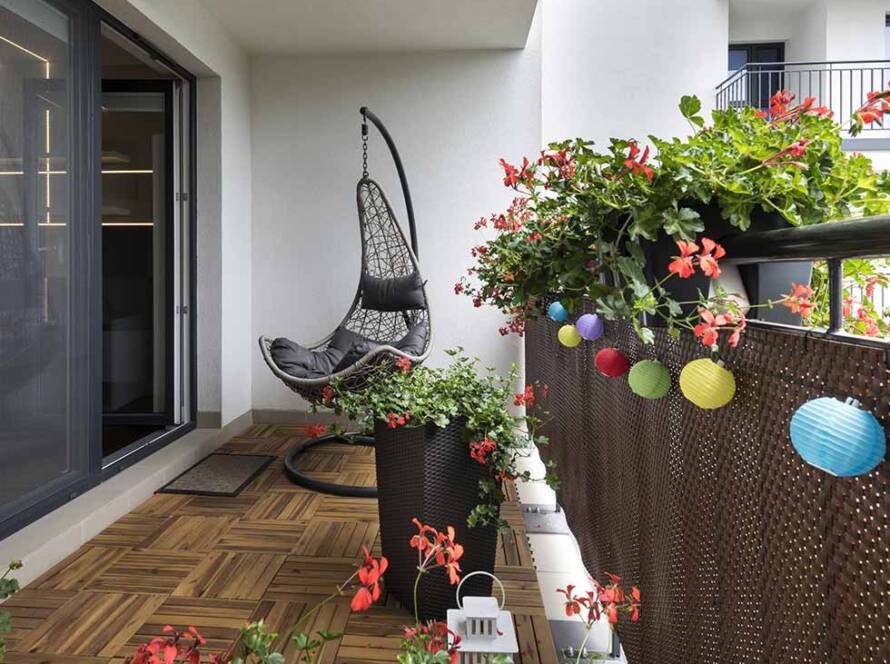 title wooden balcony flooring